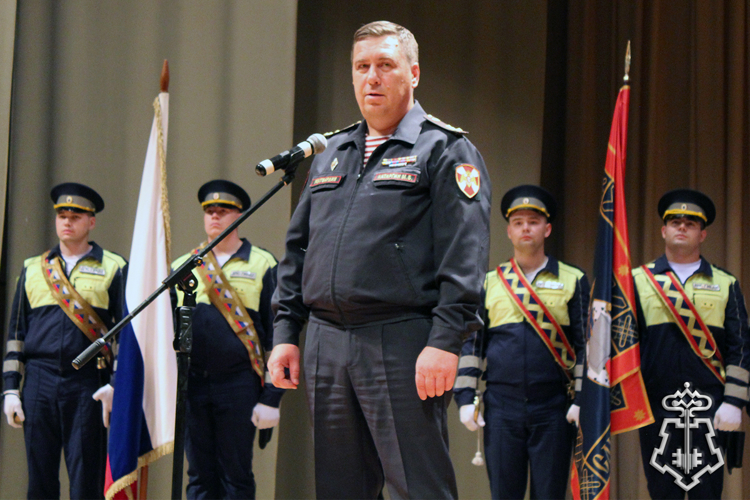 Сотрудники вневедомственной охраны Уральского округа Росгвардии получили свидетельства о профессиональной подготовке в Тюмени