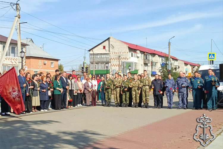 Росгвардейцы в Тюменской области почтили память героев Второй мировой войны и жертв терактов