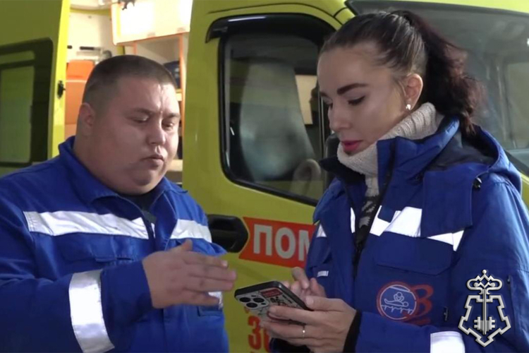 Росгвардейцы обеспечивают надёжную охрану тюменских бригад скорой помощи (видео) 