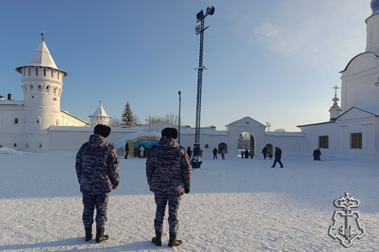 Росгвардия в Тюменской области обеспечила безопасность рождественских мероприятий