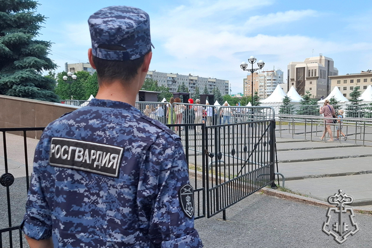 Росгвардия обеспечила безопасность праздничных и спортивных событий в Тюменской области
