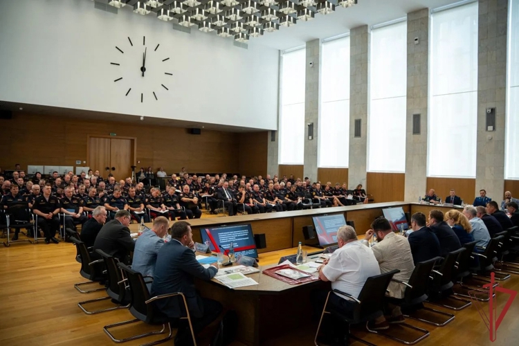 Руководитель управления вневедомственной охраны Росгвардии по Тюменской области принял участие во Всероссийском совещании-семинаре в Нижнем Новгороде