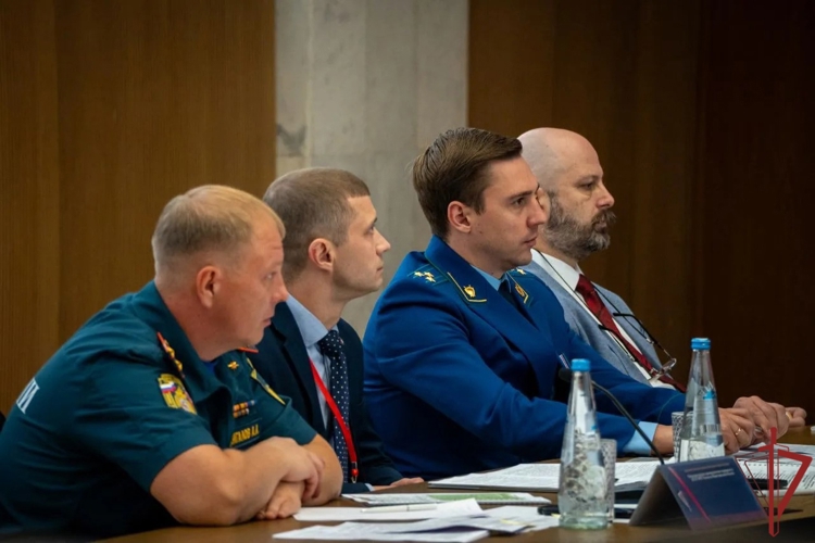 Руководитель управления вневедомственной охраны Росгвардии по Тюменской области принял участие во Всероссийском совещании-семинаре в Нижнем Новгороде