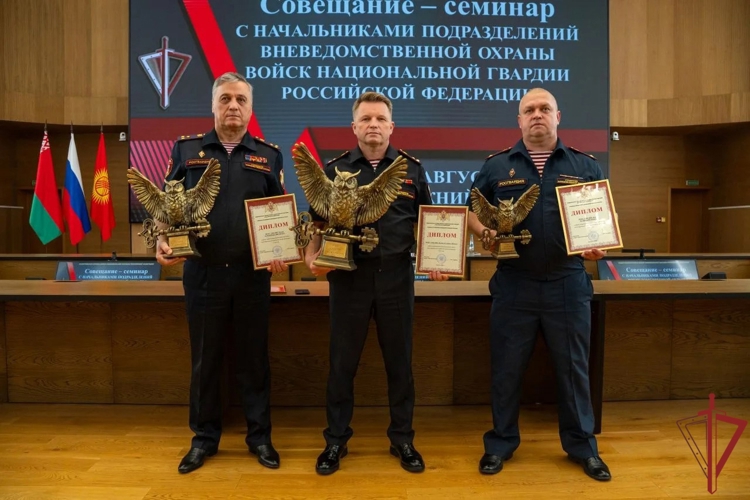 Руководитель управления вневедомственной охраны Росгвардии по Тюменской области принял участие во Всероссийском совещании-семинаре в Нижнем Новгороде