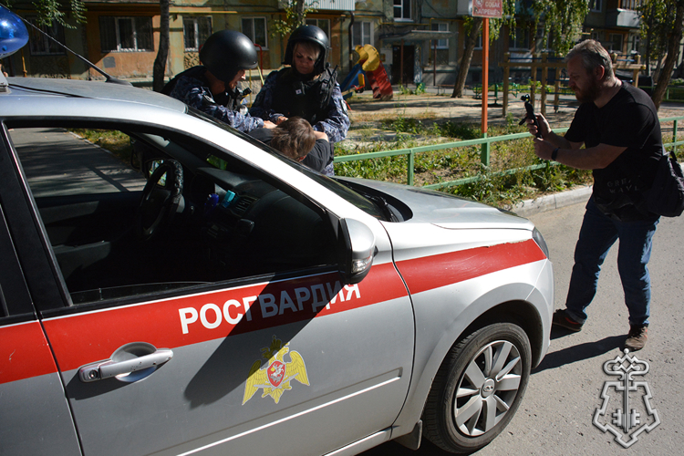 В Тюмени героинями специального телерепортажа стали молодые сотрудницы вневедомственной охраны Росгвардии