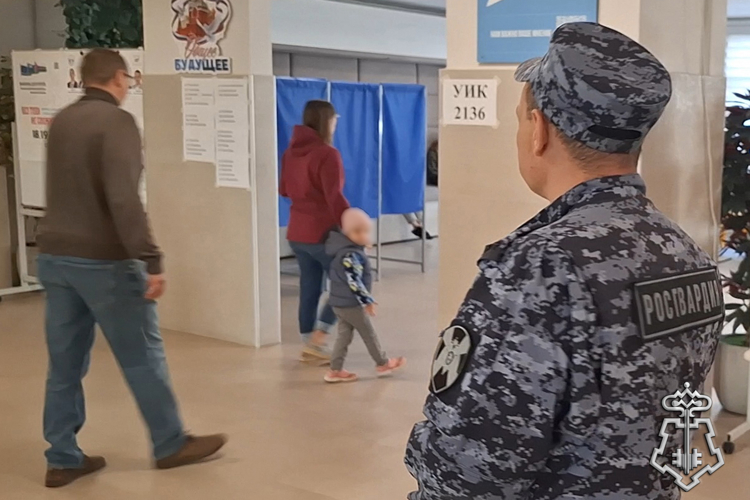 В Тюменской области росгвардейцы обеспечили безопасность Единого дня голосования
