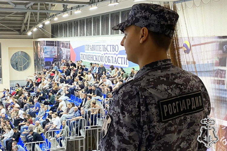 Росгвардия в Тюменской области обеспечила безопасность соревнований по хоккею