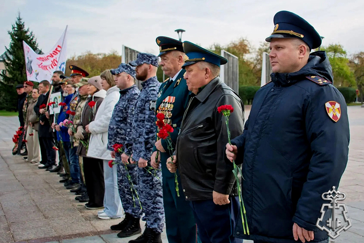 Росгвардейцы в Тюмени стали участниками патриотического автопробега
